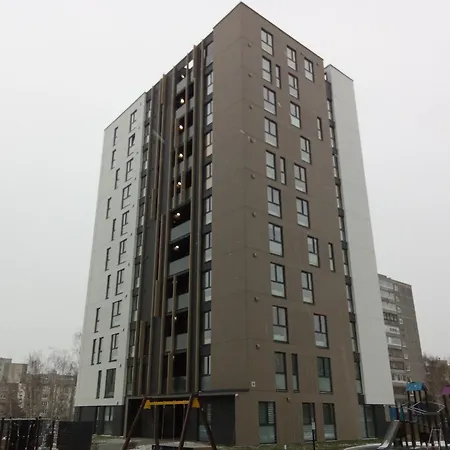 With An Impressive Terrace On The Roof Of The House - Private Free Car Parking *