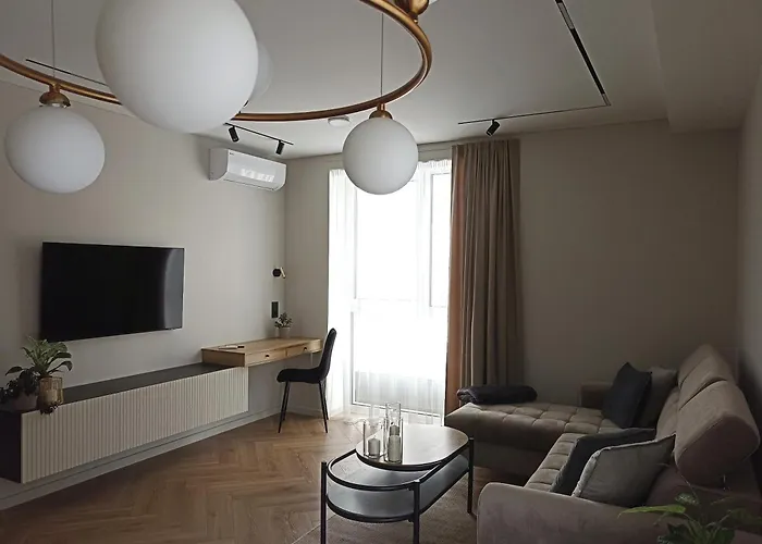 Apartment With An Impressive Terrace On The Roof Of The House - Private Free Car Parking *