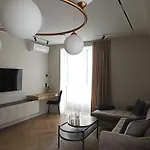 Apartament With An Impressive Terrace On The Roof Of The House - Private Free Car Parking *