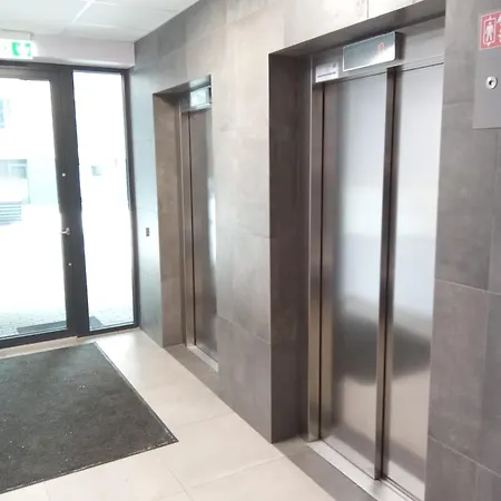 With An Impressive Terrace On The Roof Of The House - Private Free Car Parking Appartement Vilnius